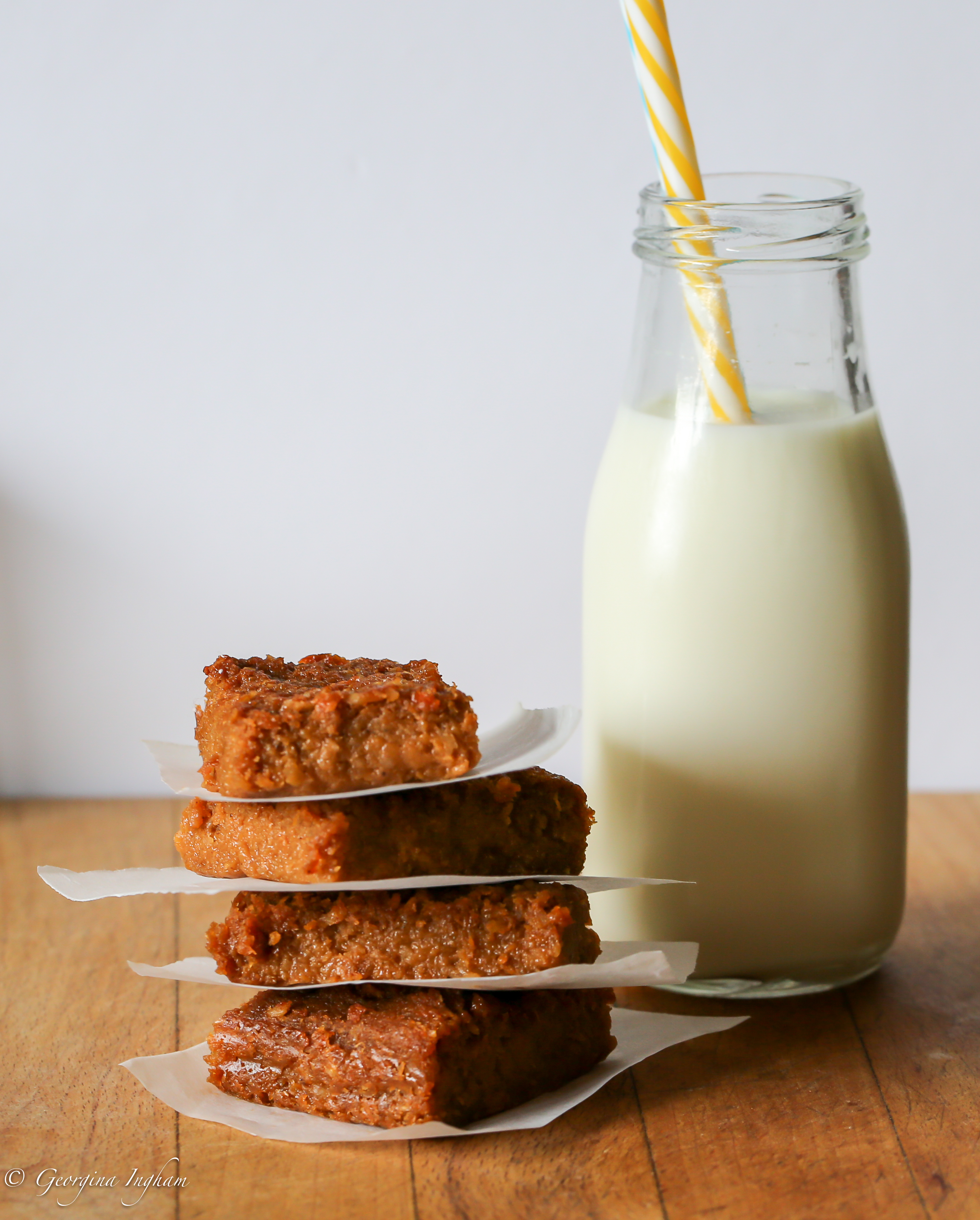 Sticky Gingerbread Tray Bake